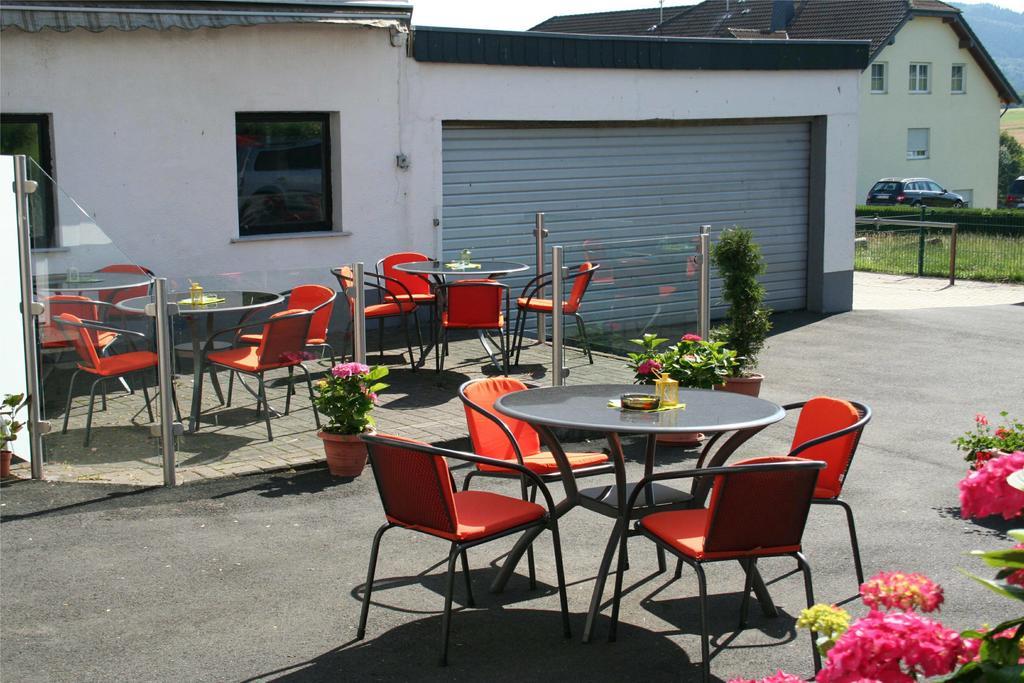 Hotel Haus Sonneck Kelberg Esterno foto