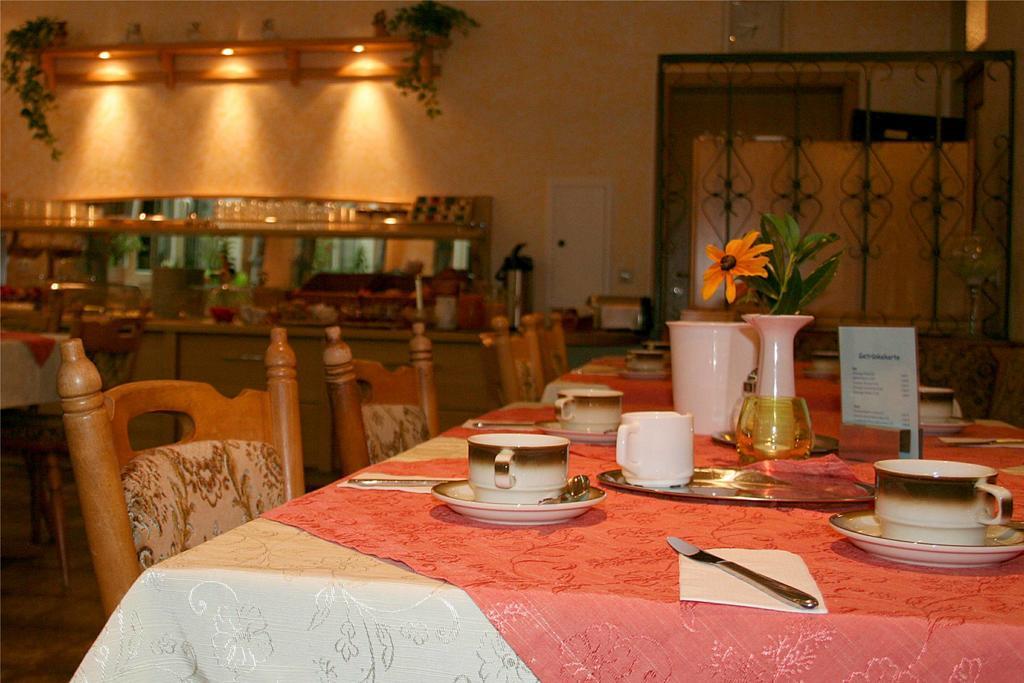 Hotel Haus Sonneck Kelberg Esterno foto